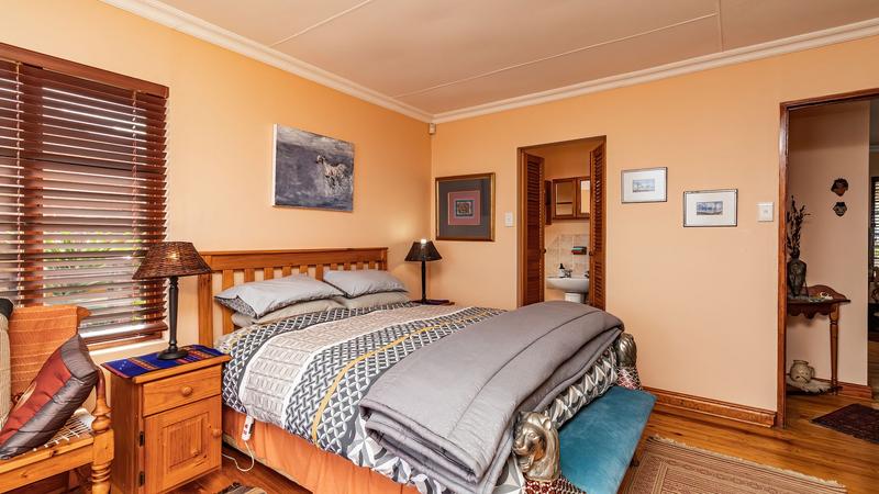 6 Bedroom Property for Sale in Outeniqua Strand Western Cape